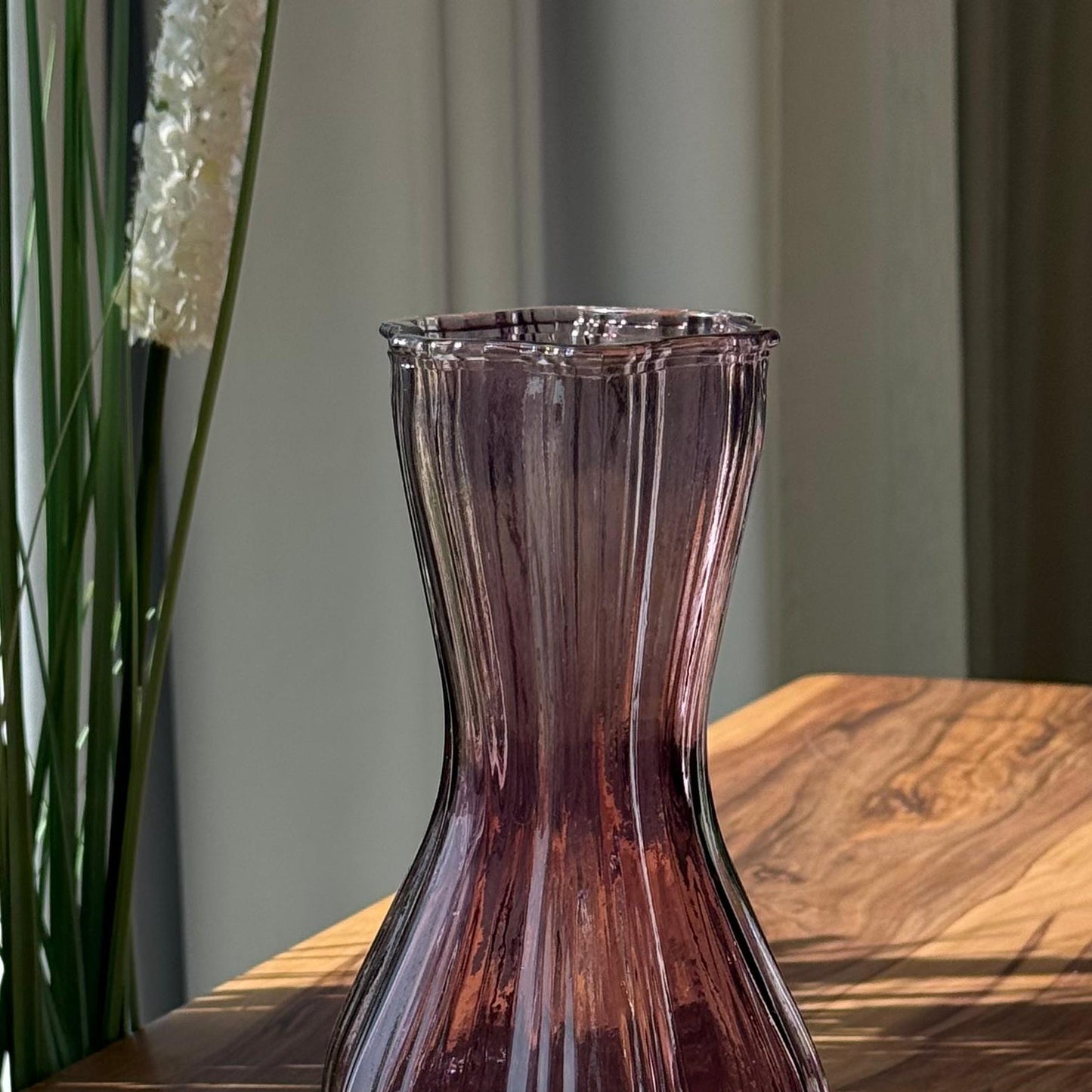 Roselle Curved Glass Vases