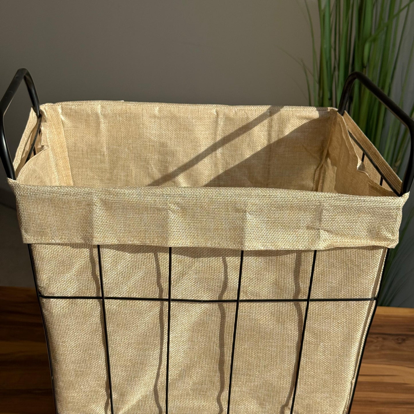 سلة تخزين معدنية متعددة الاستخدامات مع بطانة داخلية من القماش