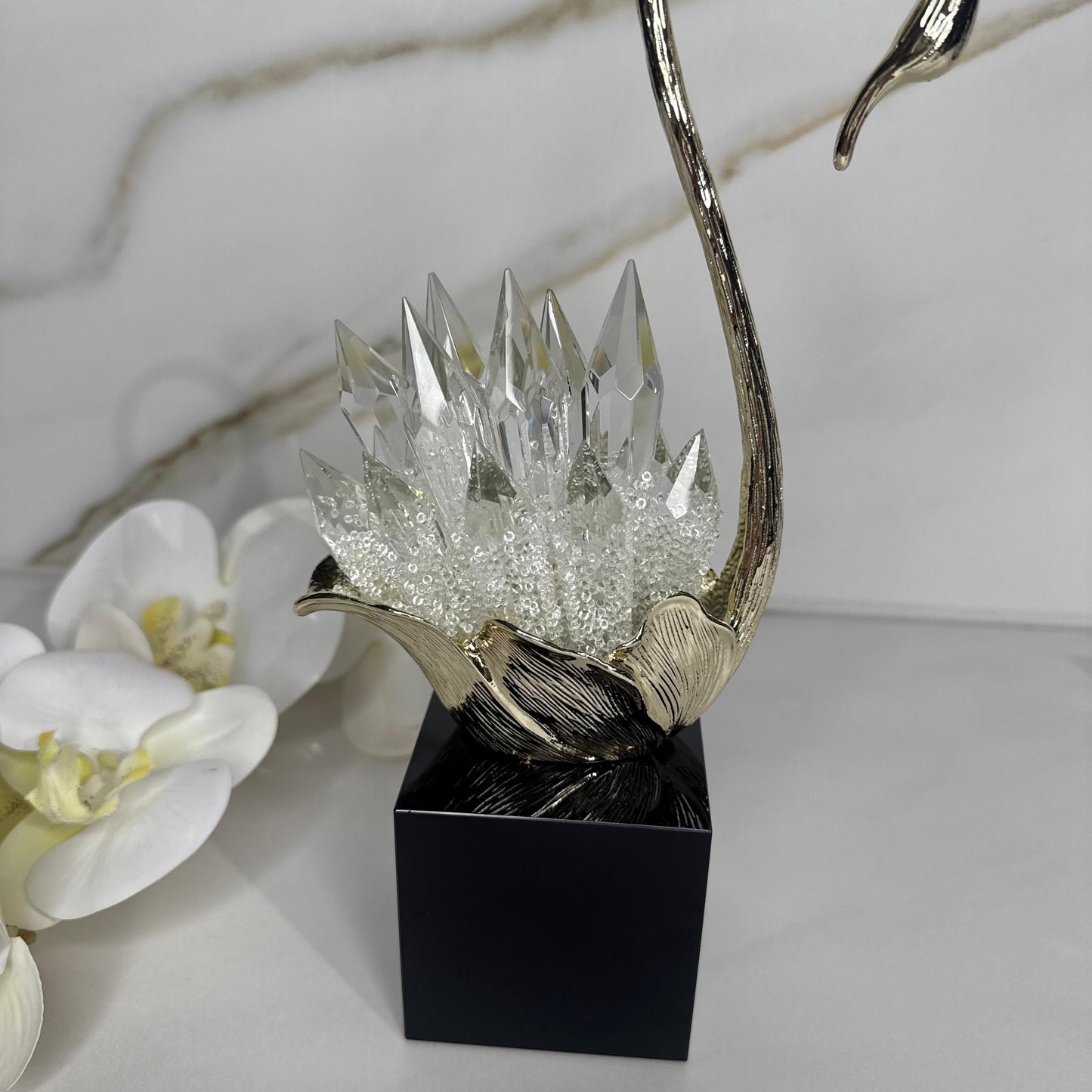 Elegant Crystal-Tail Swan Figurine - Set Of 2