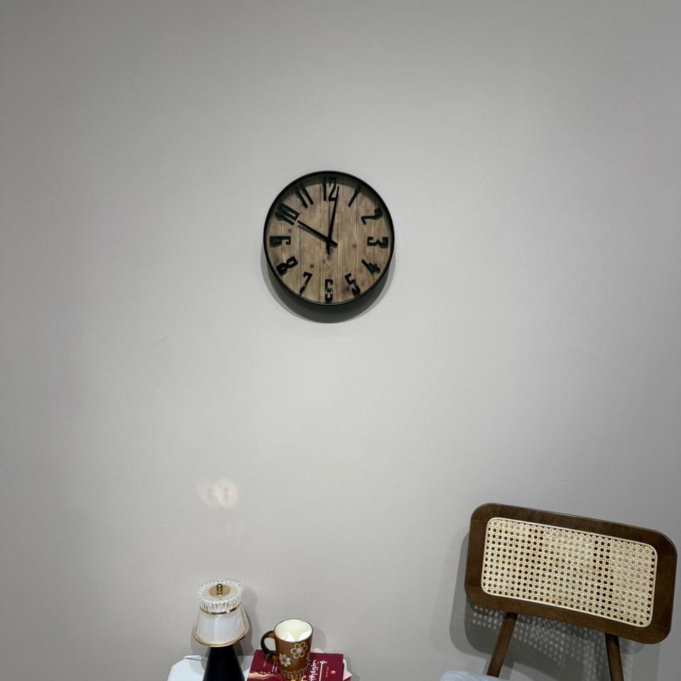 ساعات الحائط الزخرفية خمر