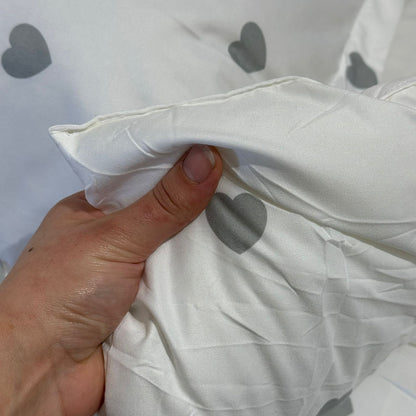 Elegant Bedding Set – 6 Pieces