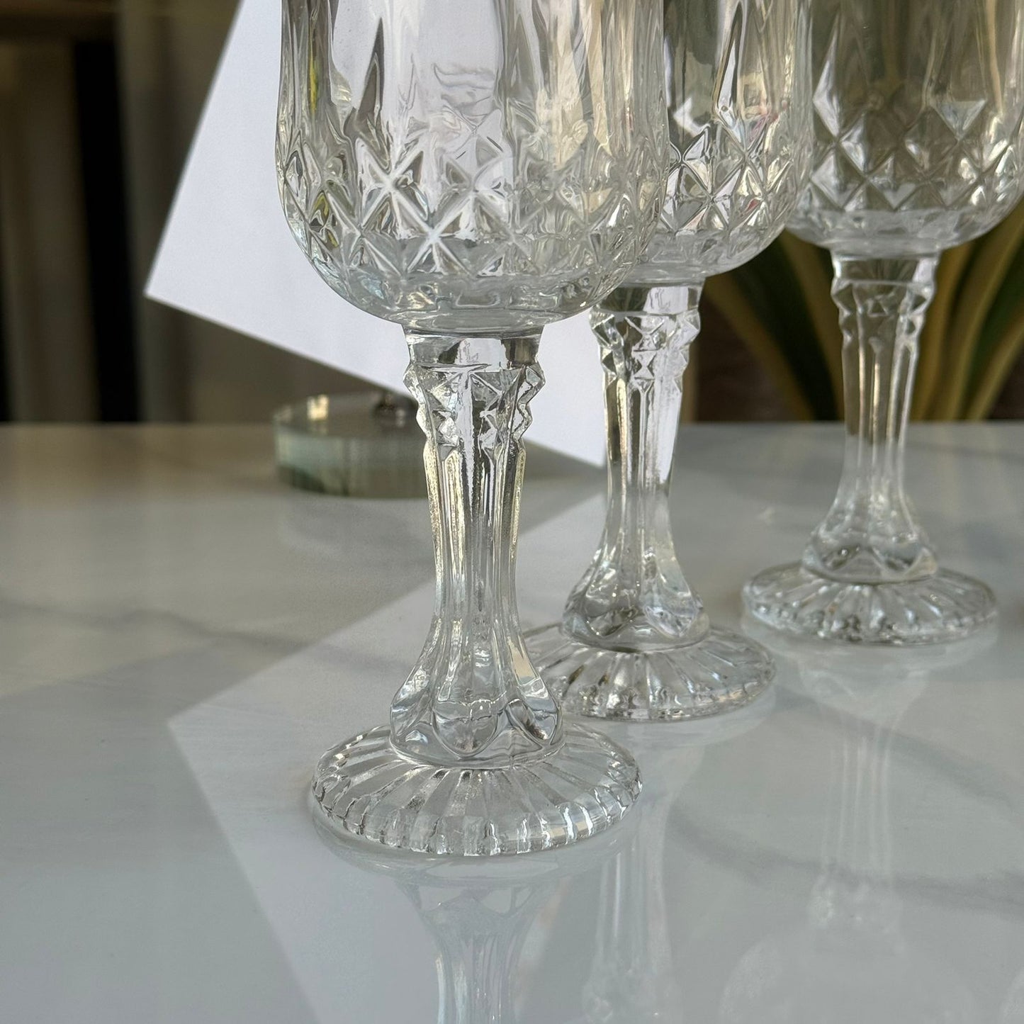 سێت پەرداخی شووشەی کلاسیکی شیک