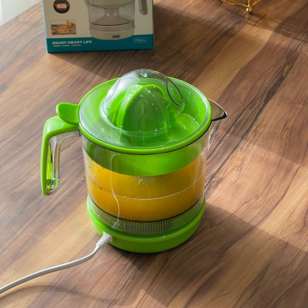 Portable Electric Citrus Juicer