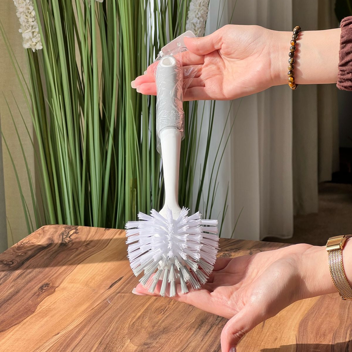 Kitchen/Bathroom Cleaning Brush