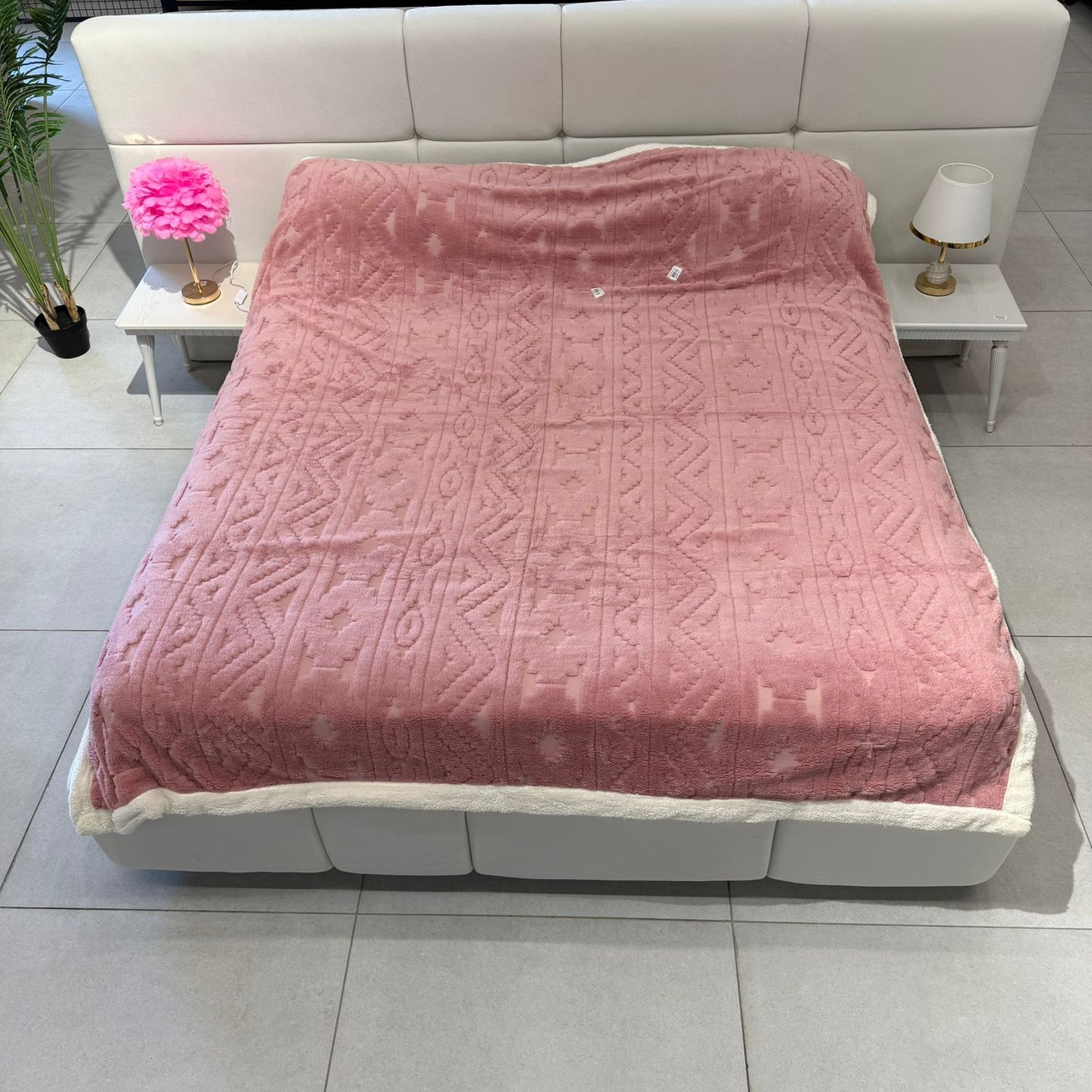 بەتانی جوان و نەرمی ناوازە