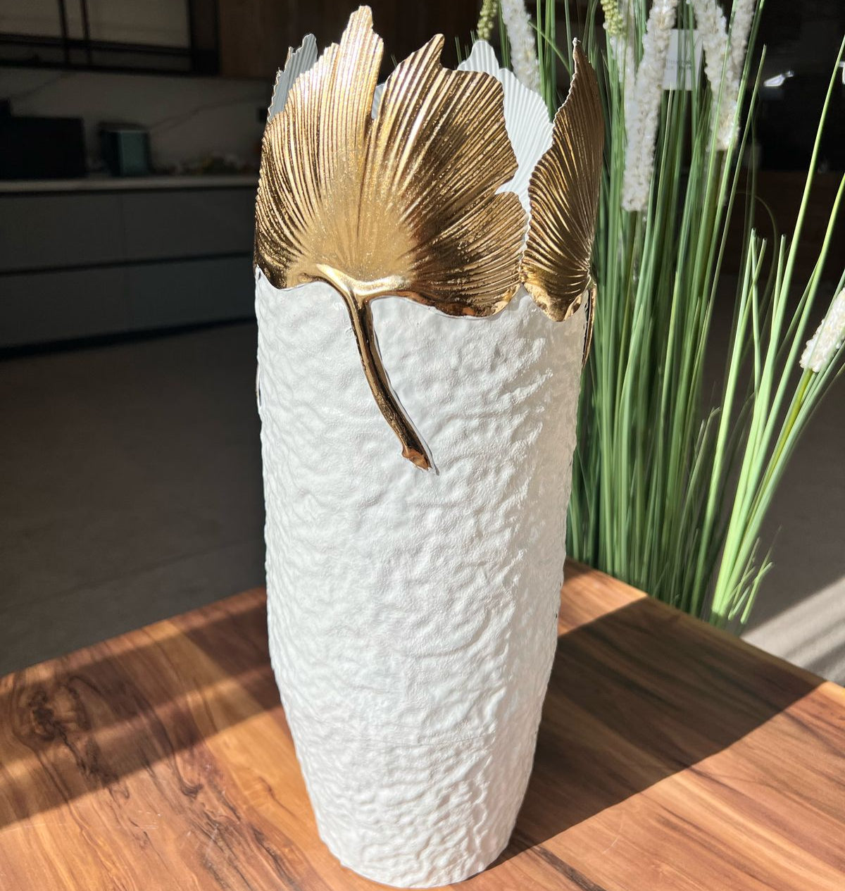 2 Sized Elegant Ginkgo Vases
