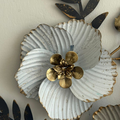 Metal Flower With Frame Wall Decor
