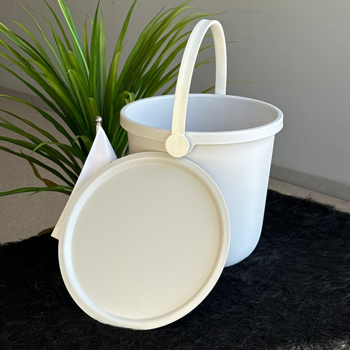 Multi-Purpose Plastic Bucket with Lid