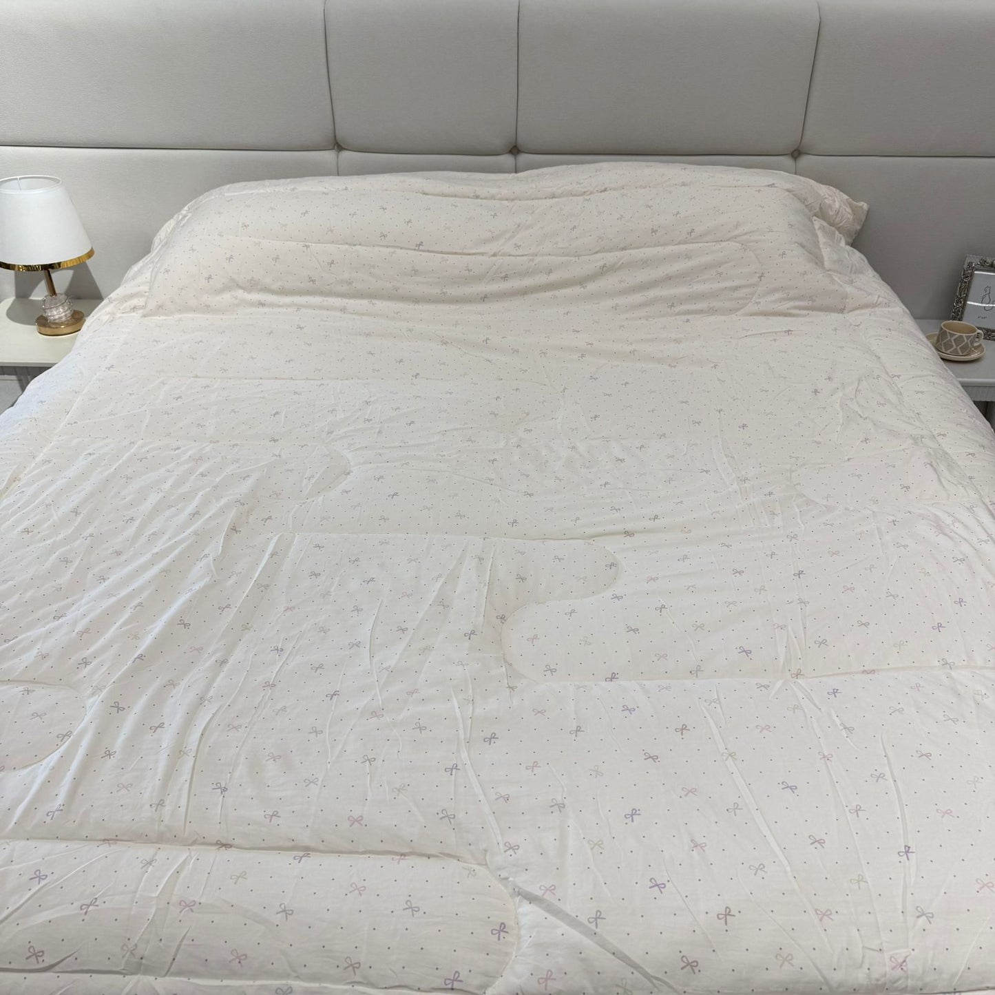 لێفی گوڵداری شیک لەگەڵ لێواری دانتێل