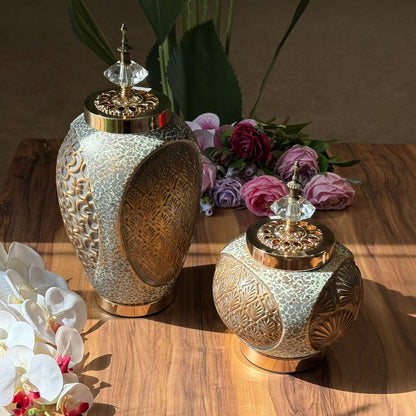 Giger Jar Shapes With Decorative Lids