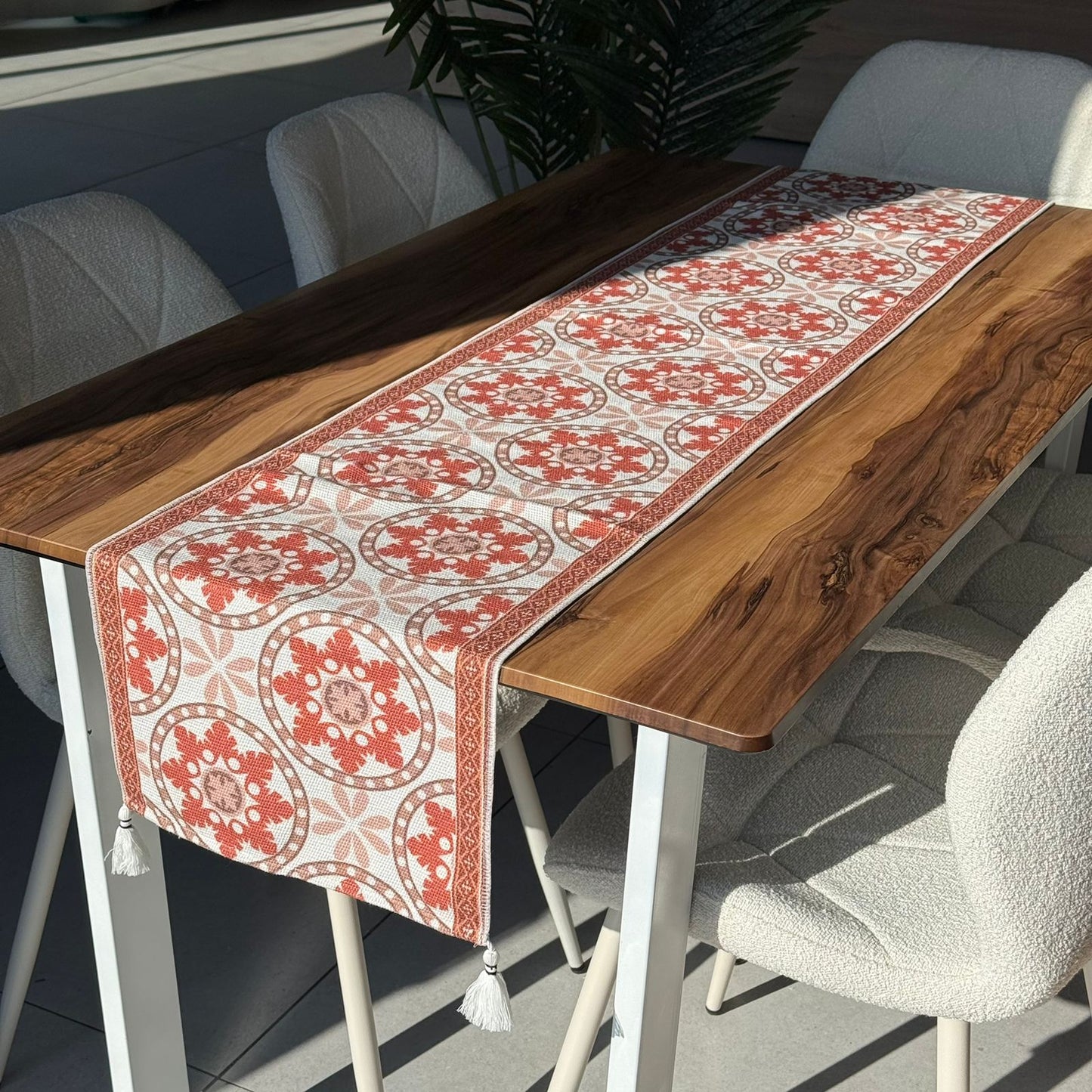 ٣٥ × ١٨٠سم ڕایەخی سەر مێزی دیکۆراتی شاهانە