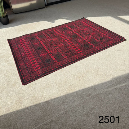 سجاد داخلي متعدد الألوان مقاس 1 × 1.5 م