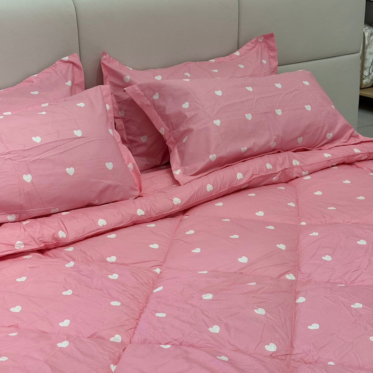Elegant Bedding Set – 6 Pieces