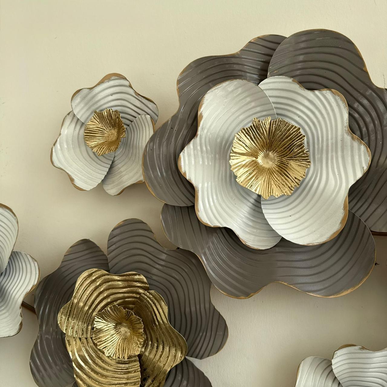 Floral Three-Dimensional Metal Wall Decoration