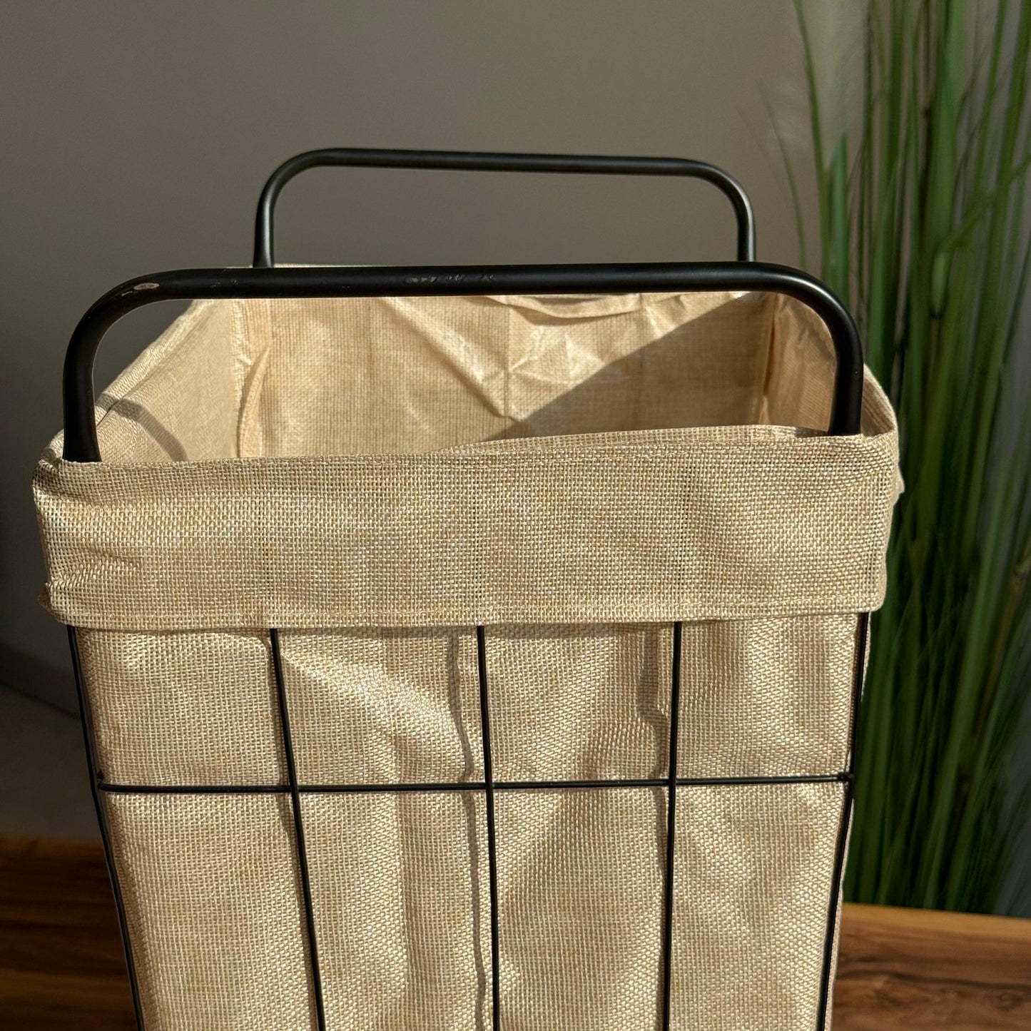 سلة تخزين معدنية متعددة الاستخدامات مع بطانة داخلية من القماش