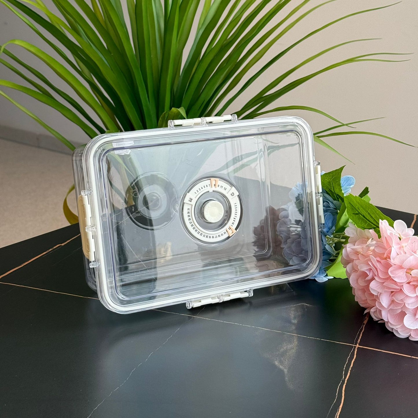 مجموعة حاويات تخزين طعام محكمة الغلق مكونة من 4 قطع - مع قرص لعرض التاريخ