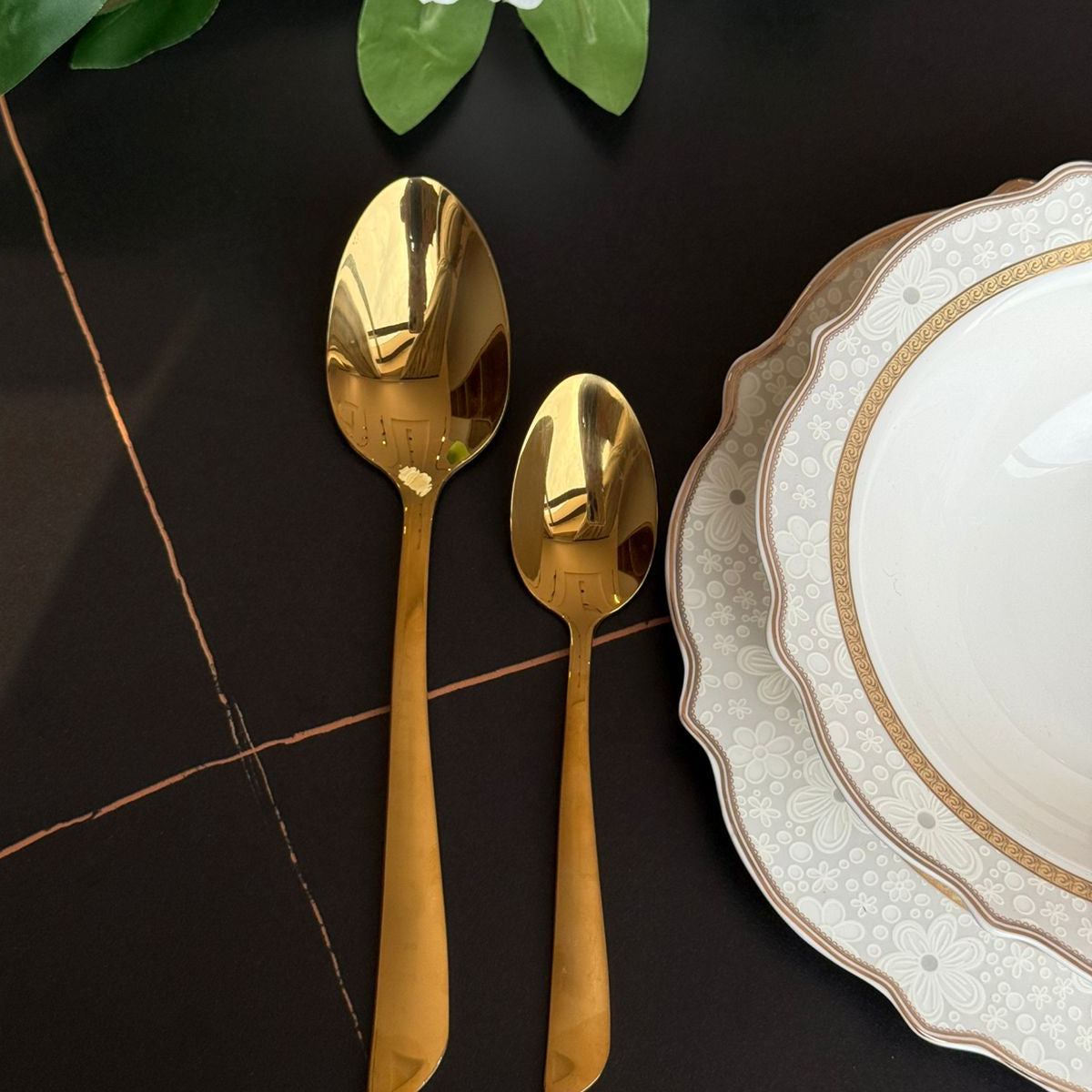 Golden Luxe Elegant Cutlery Collection