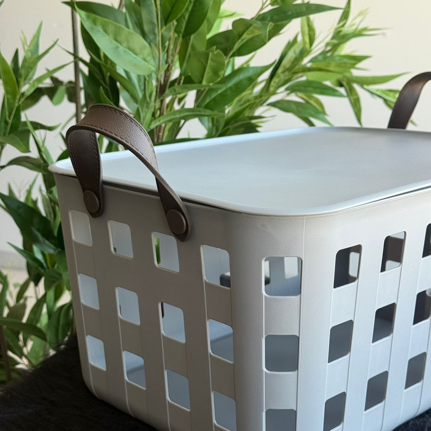 Stackable & Ventilated Design Plastic Storage Baskets With Handles