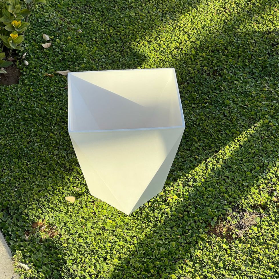 Modern Indoor/Outdoor Plant Pot