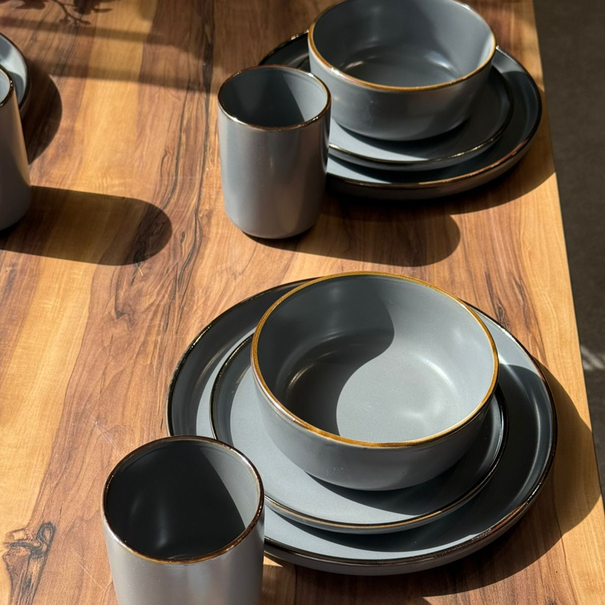 Granite Edge -16-PCS Grey Dinnerware Set