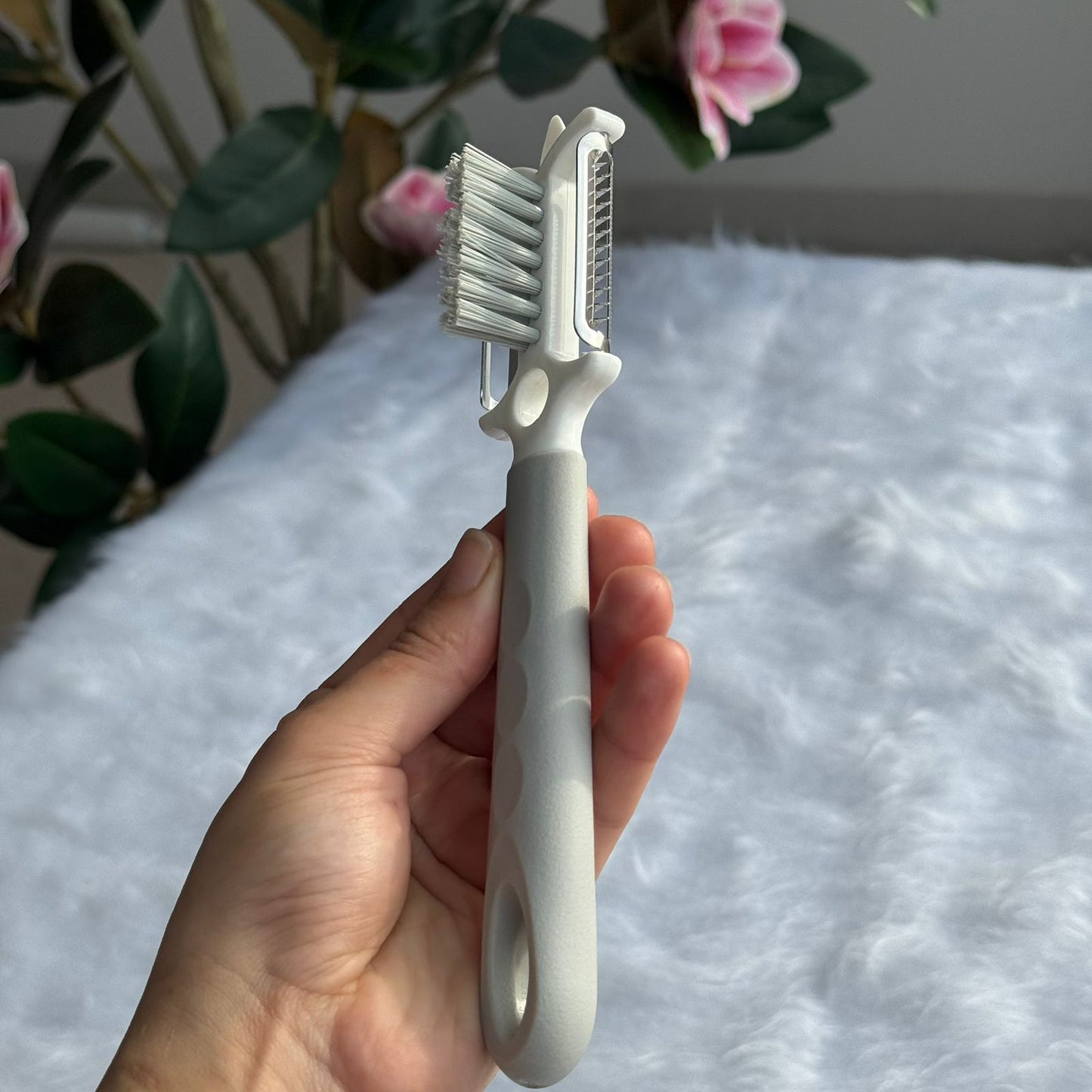 3-in-1 Multi-Purpose Cleaning Brush & Scraper