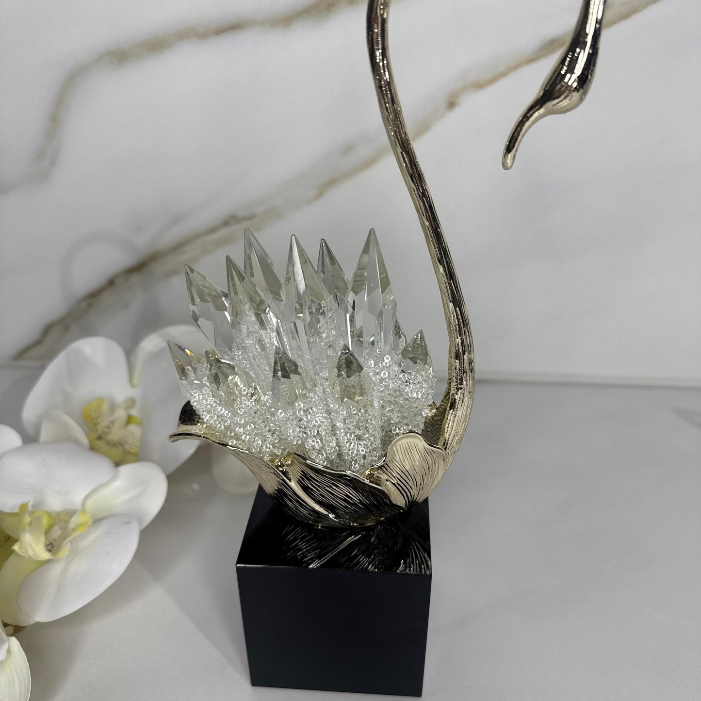 Elegant Crystal-Tail Swan Figurine - Set Of 2