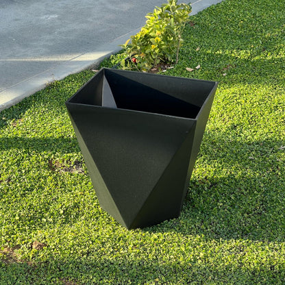 Modern Indoor/Outdoor Plant Pot
