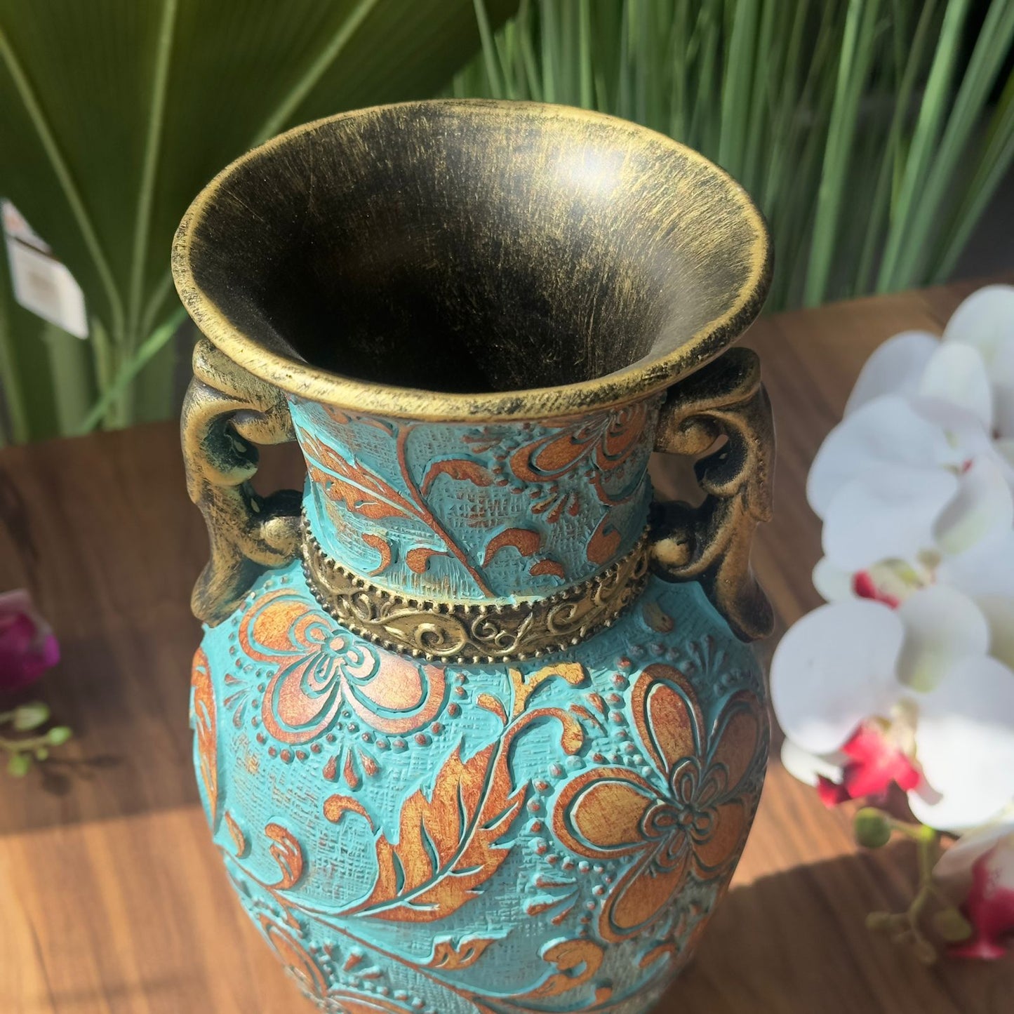 Classic Elegance Decorative Collection