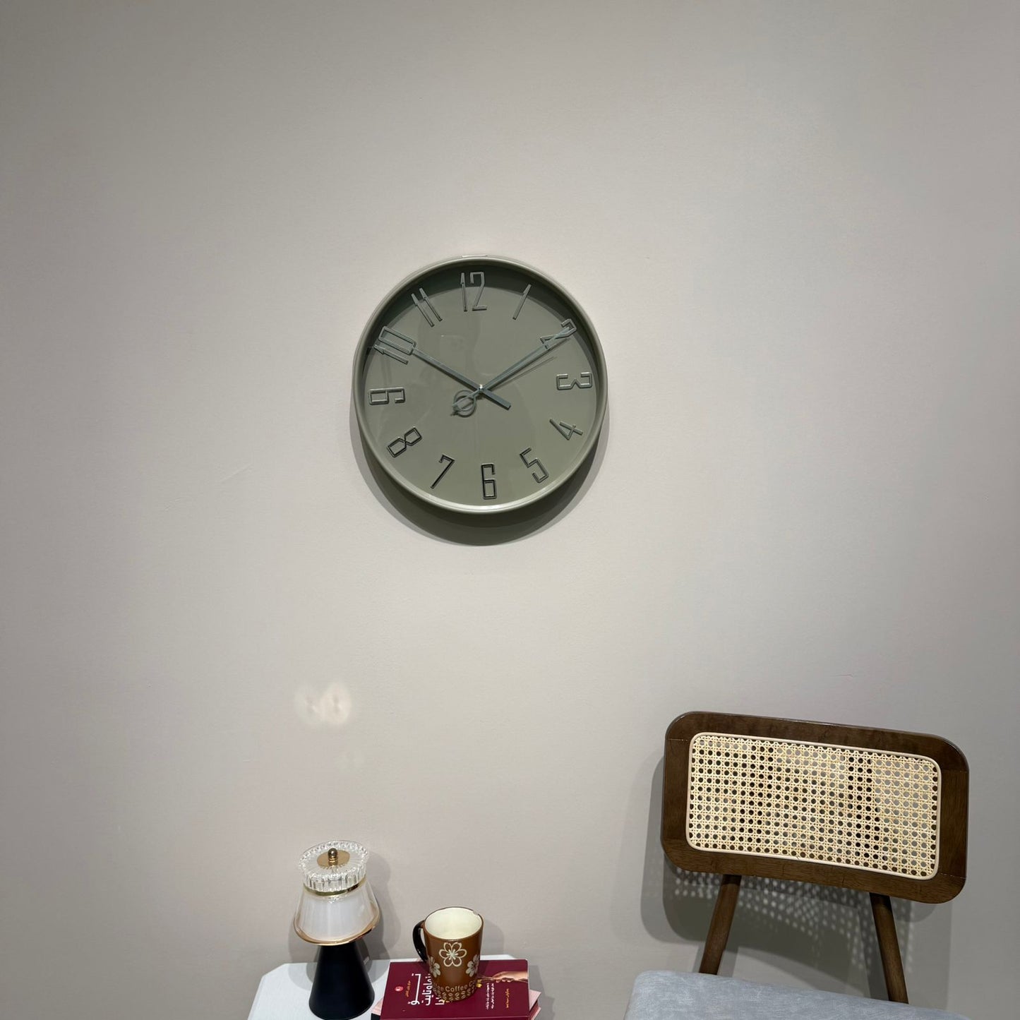 Modern Minimalist Wall Clock