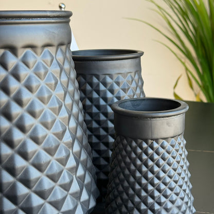 المزهريات العتيقة المزخرفة المرسومة باليد