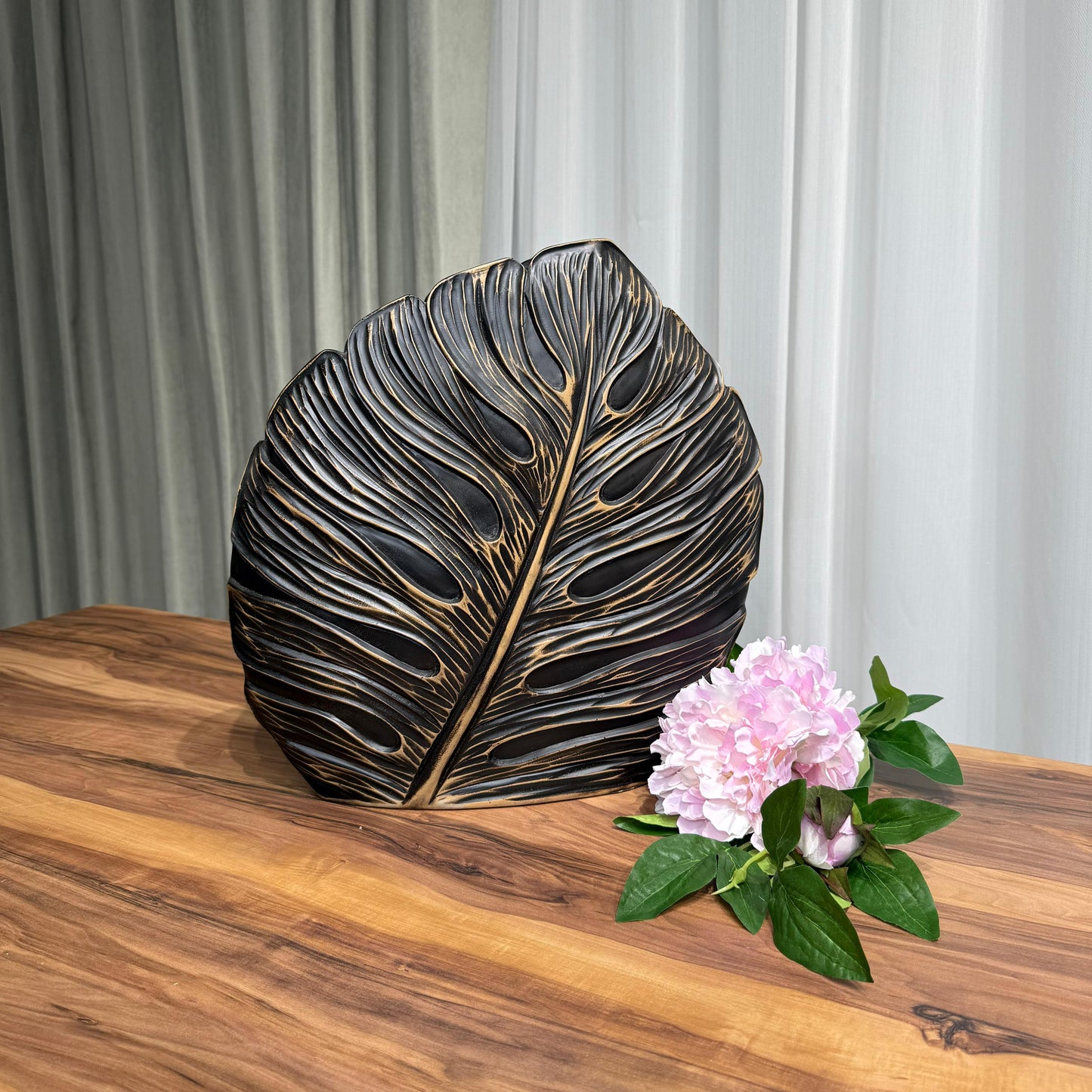 مزهرية بوليستون مزخرفة عتيقة