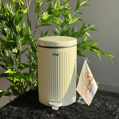 دواسة مزدوجة الحركة وصندوق قمامة ضغط – مقاسين