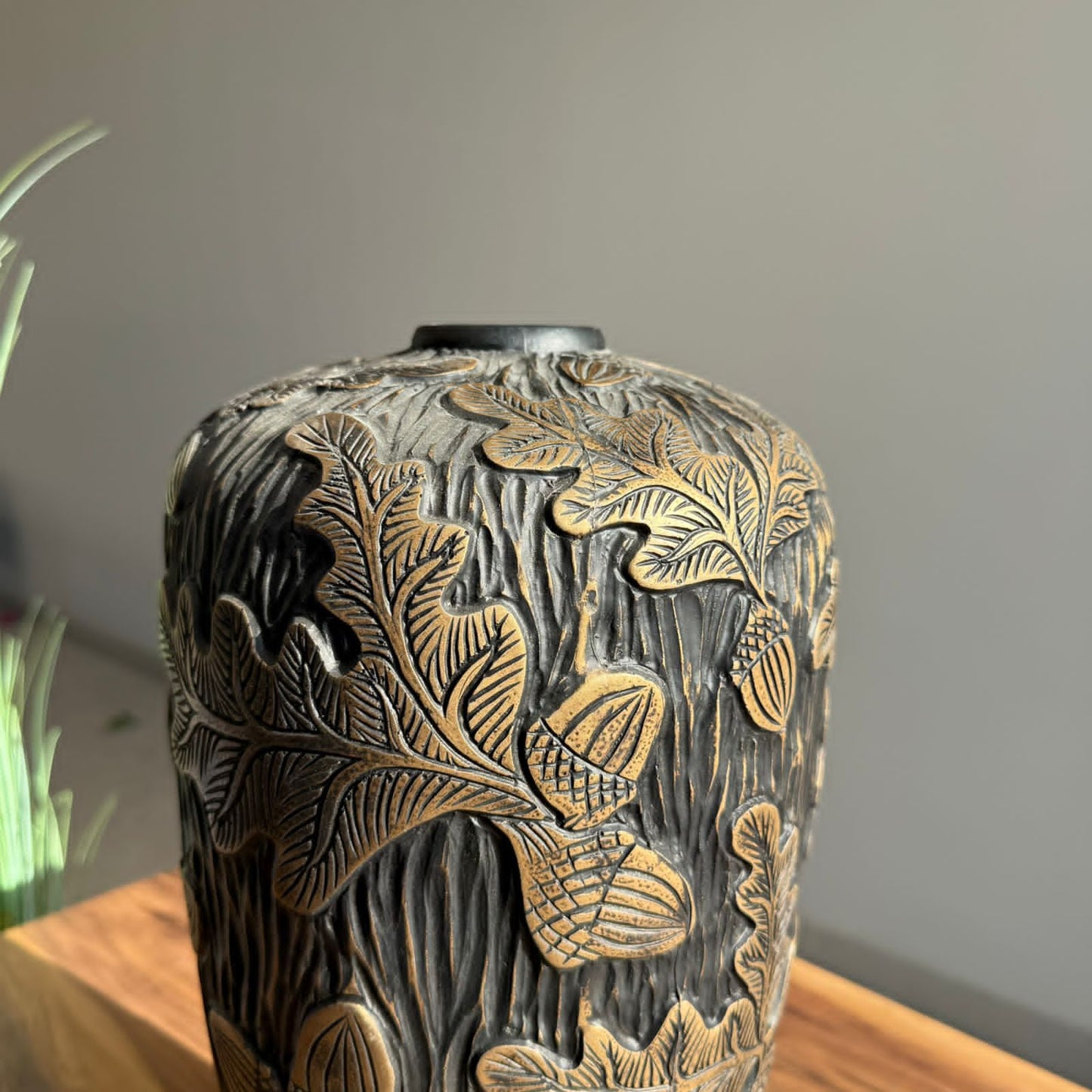 Hand Painted Luxury Ceramic Vase
