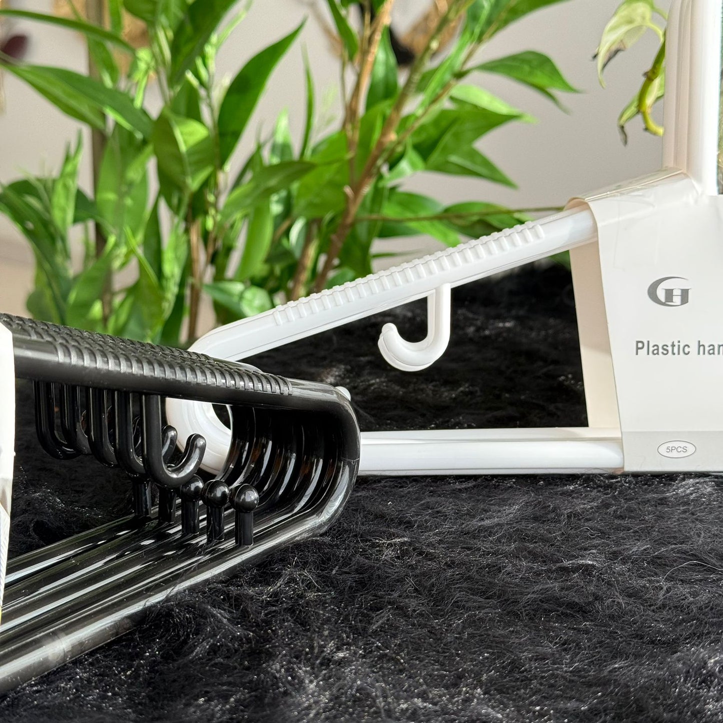 Plastic Clothes Hangers – 3-Piece Set