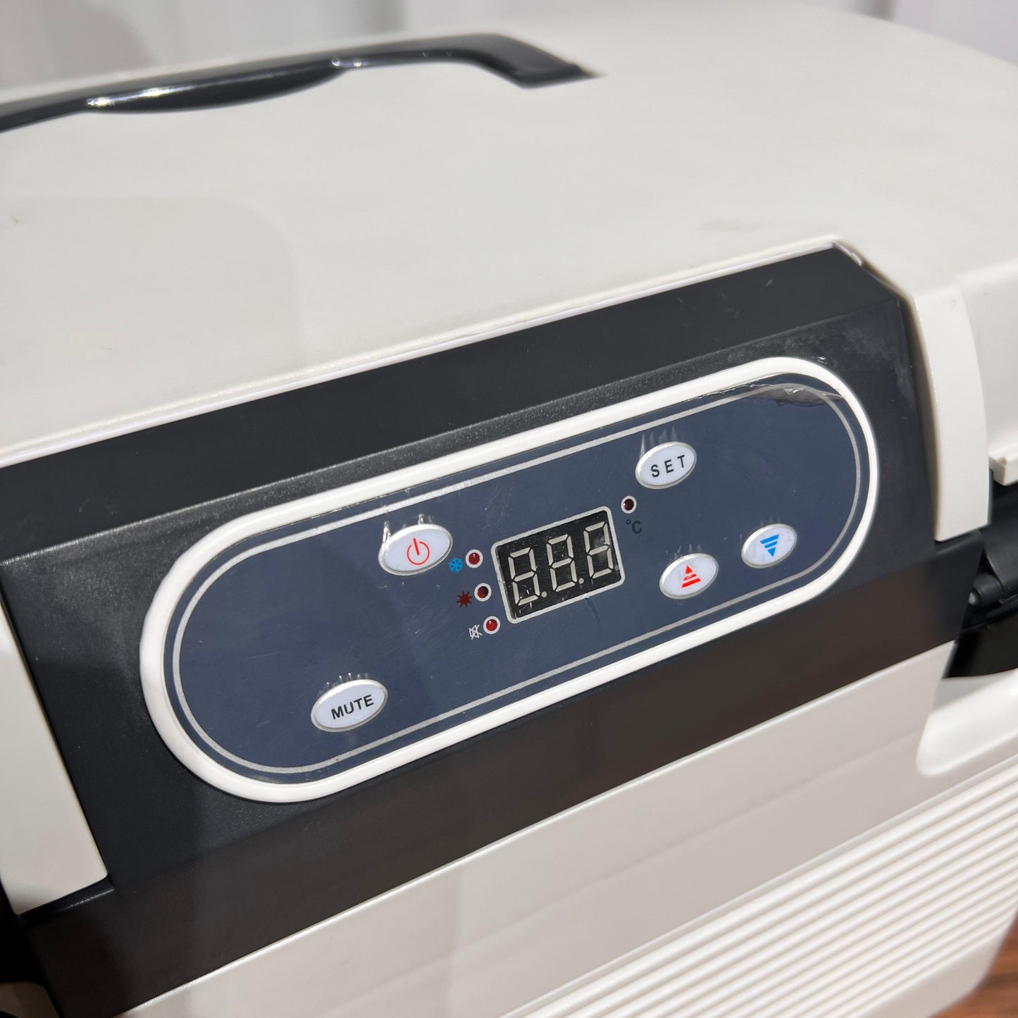 Portable Car & Home Fridge – Compact Dual-Use Mini Cooler