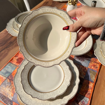 20PCS Porcelain Wavy Gold Dining Tableware Set