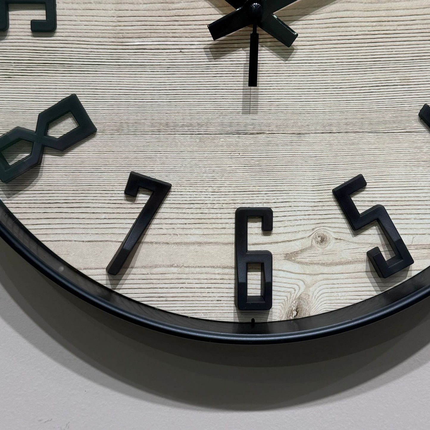 ساعات الحائط الزخرفية خمر