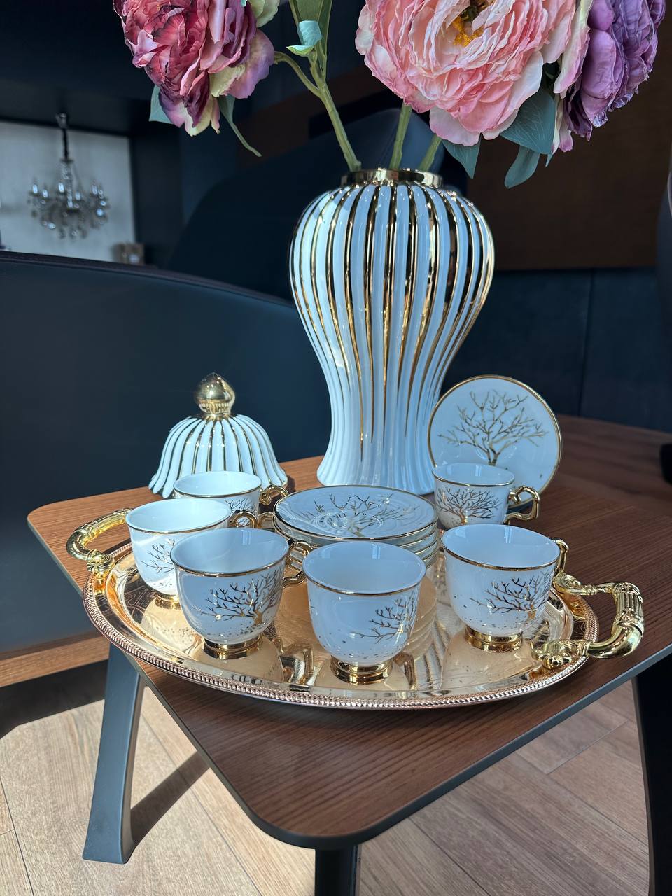 Classic Porcelain Tea/Coffee Cup Set