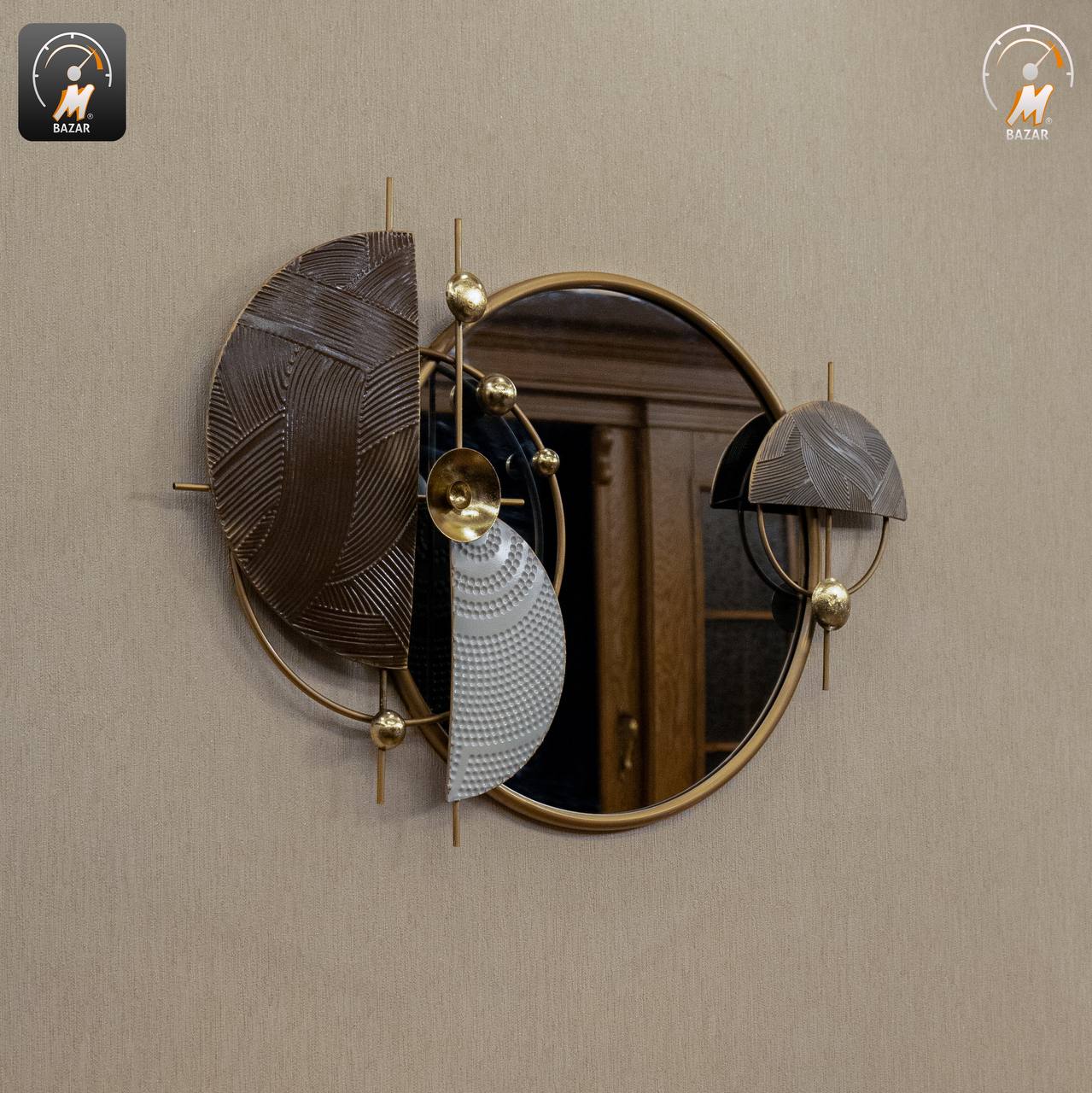 ديكور جداري معدني دائري ومرآة