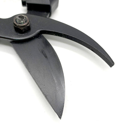 Multi-Functional Gardening Scissors