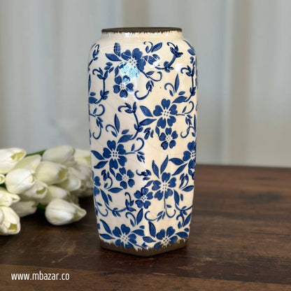 مزهرية سيراميك عتيقة مزخرفة مصنوعة يدويًا