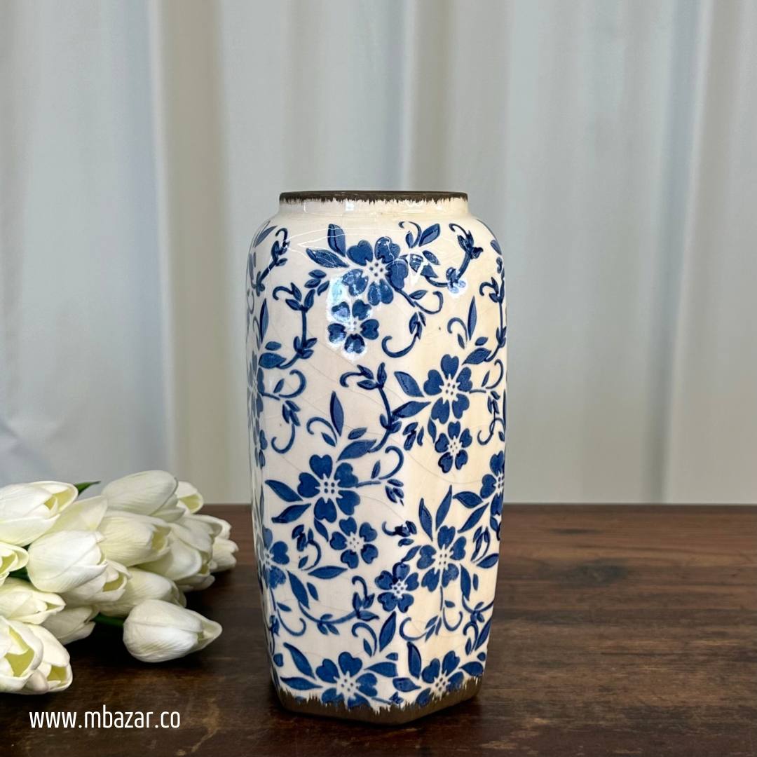 مزهرية سيراميك عتيقة مزخرفة مصنوعة يدويًا