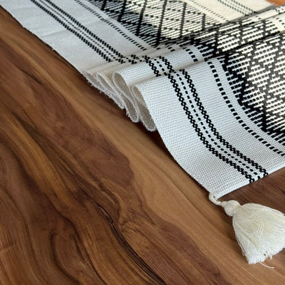 ٣٥ × ٢٢٨سم ڕایەخی سەر مێزی دیکۆراتی شاهانە