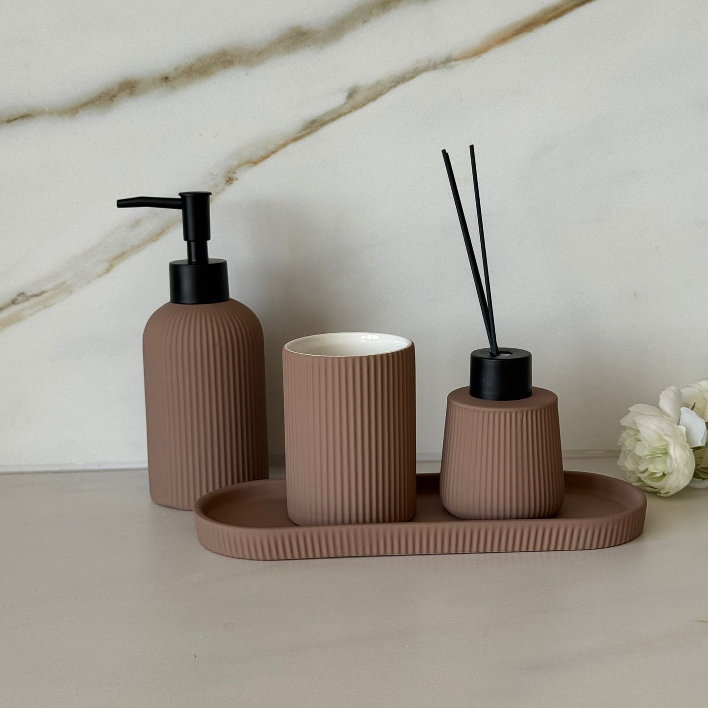Modern Soap Dispenser & Reed Diffuser Set