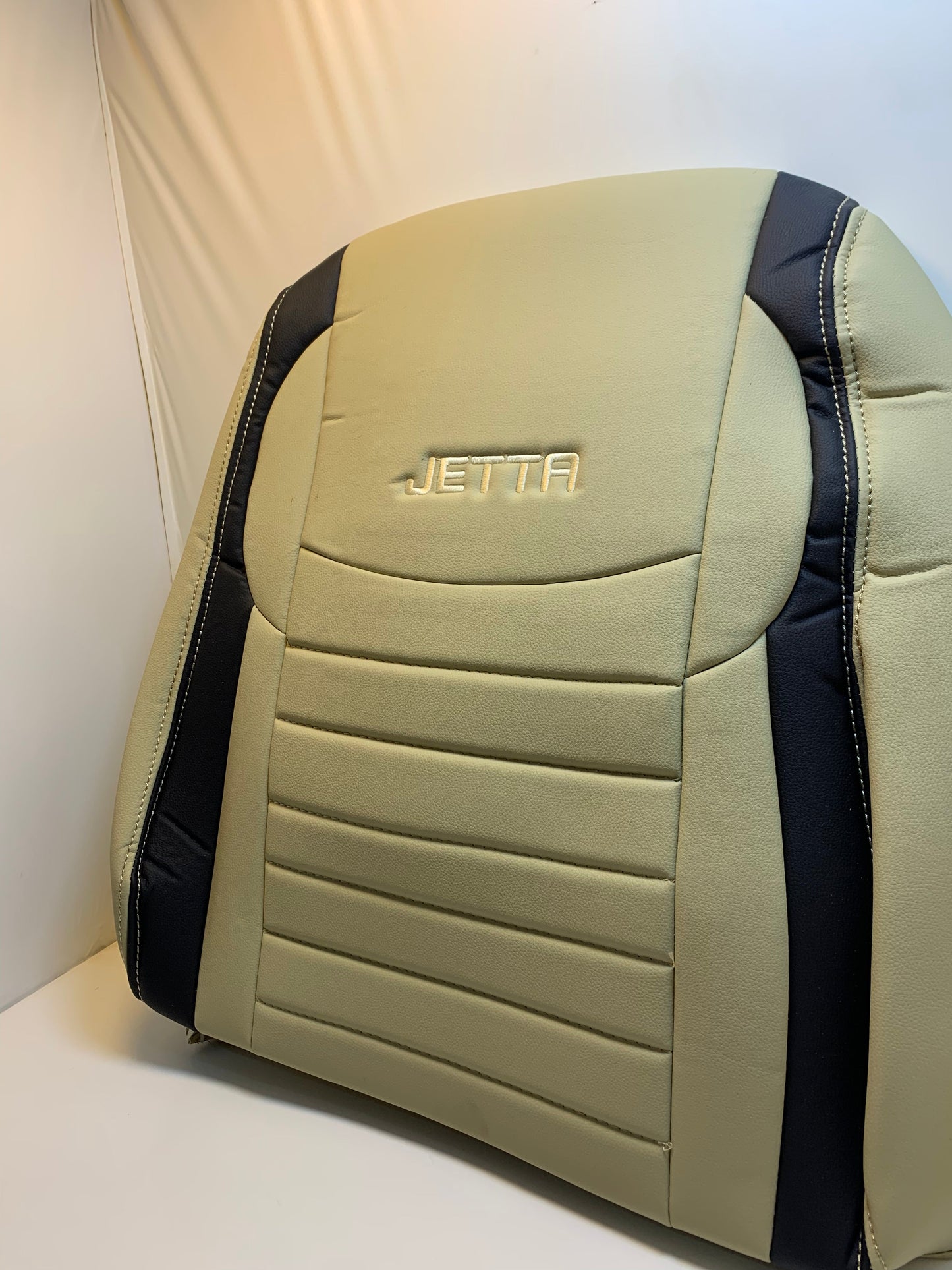 Volkswagen Jetta 2017 Seat Cover