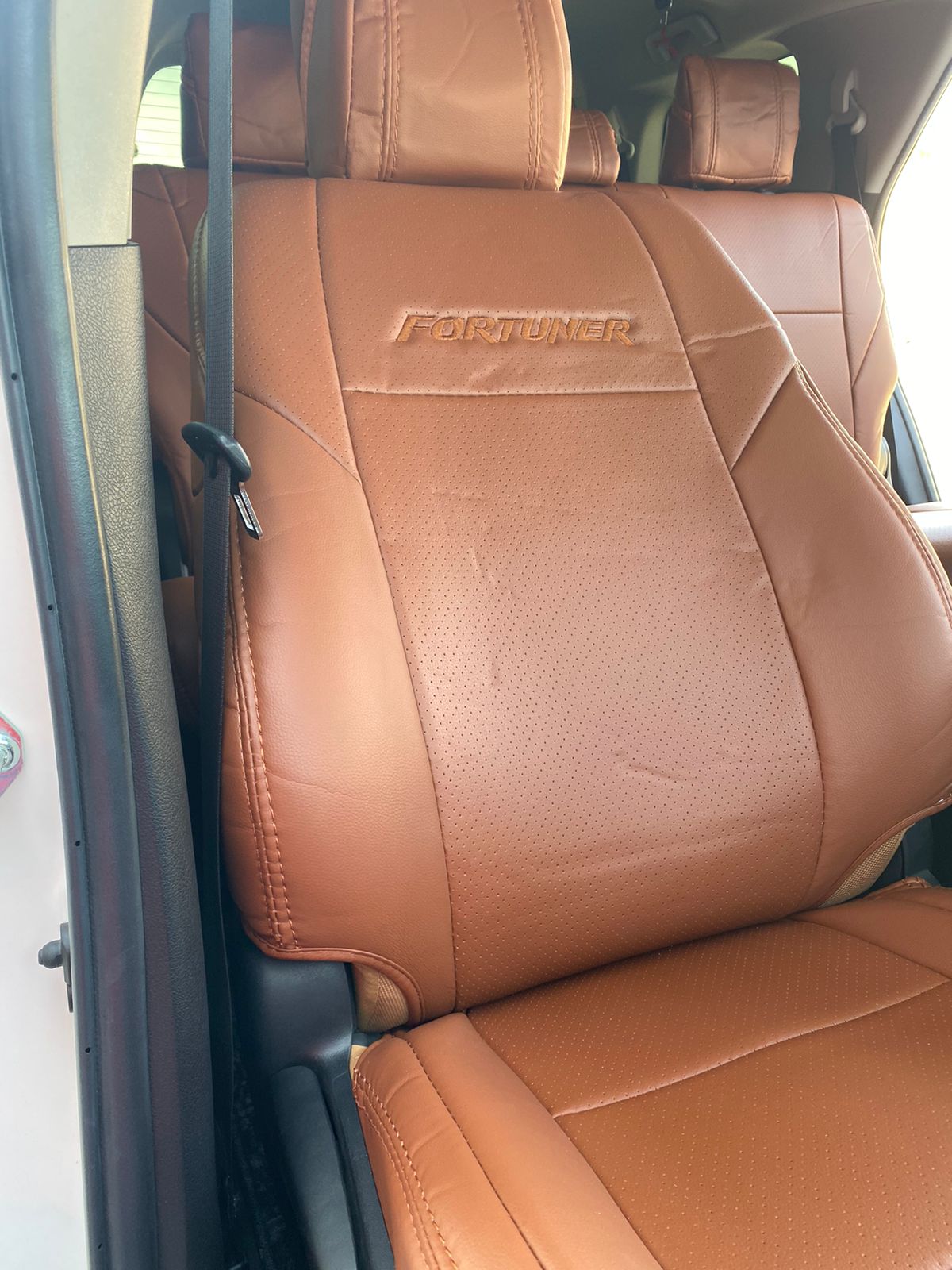 غطاء مقعد تويوتا فورتشنر 2016-2020