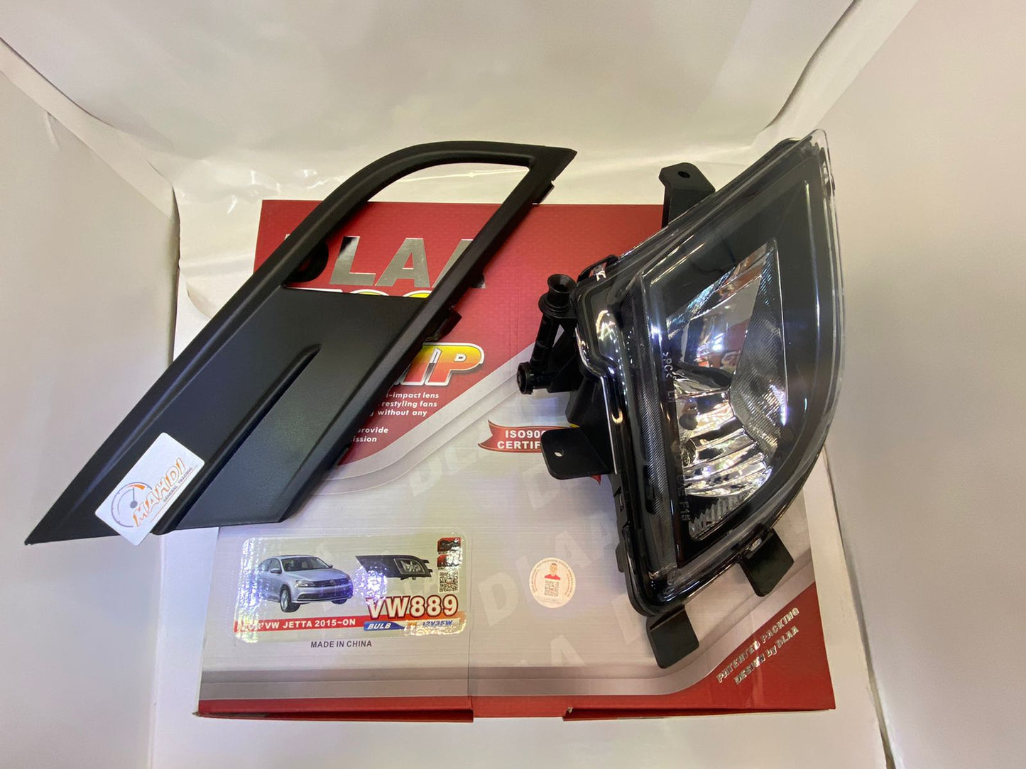 Volkswagen Jetta 2018 Fog Lamps