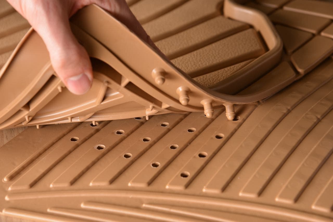 یونێڤێرساڵ مۆدێرن بۆ ماتەکان